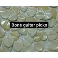 BONE GUITAR PICK